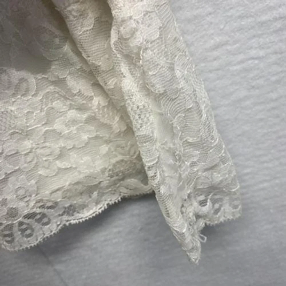 Vintage Slip Pembrooke Lace Measurements in photos EUC